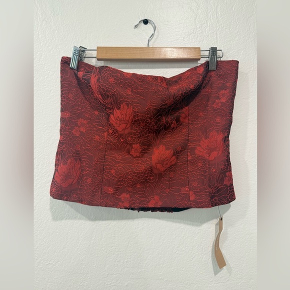 NWT Reformation Giorgia Tube Top Red Floral Jacquard in size 12 - Picture 2 of 7